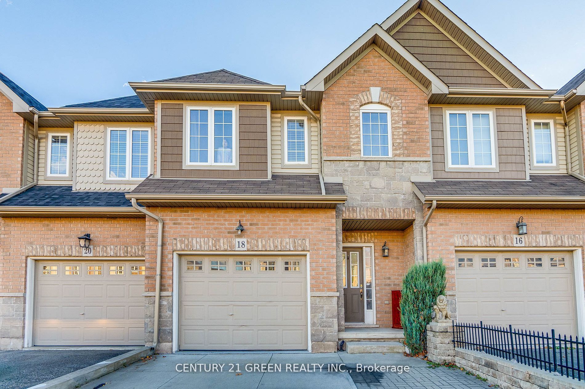 18 Palacebeach Trail