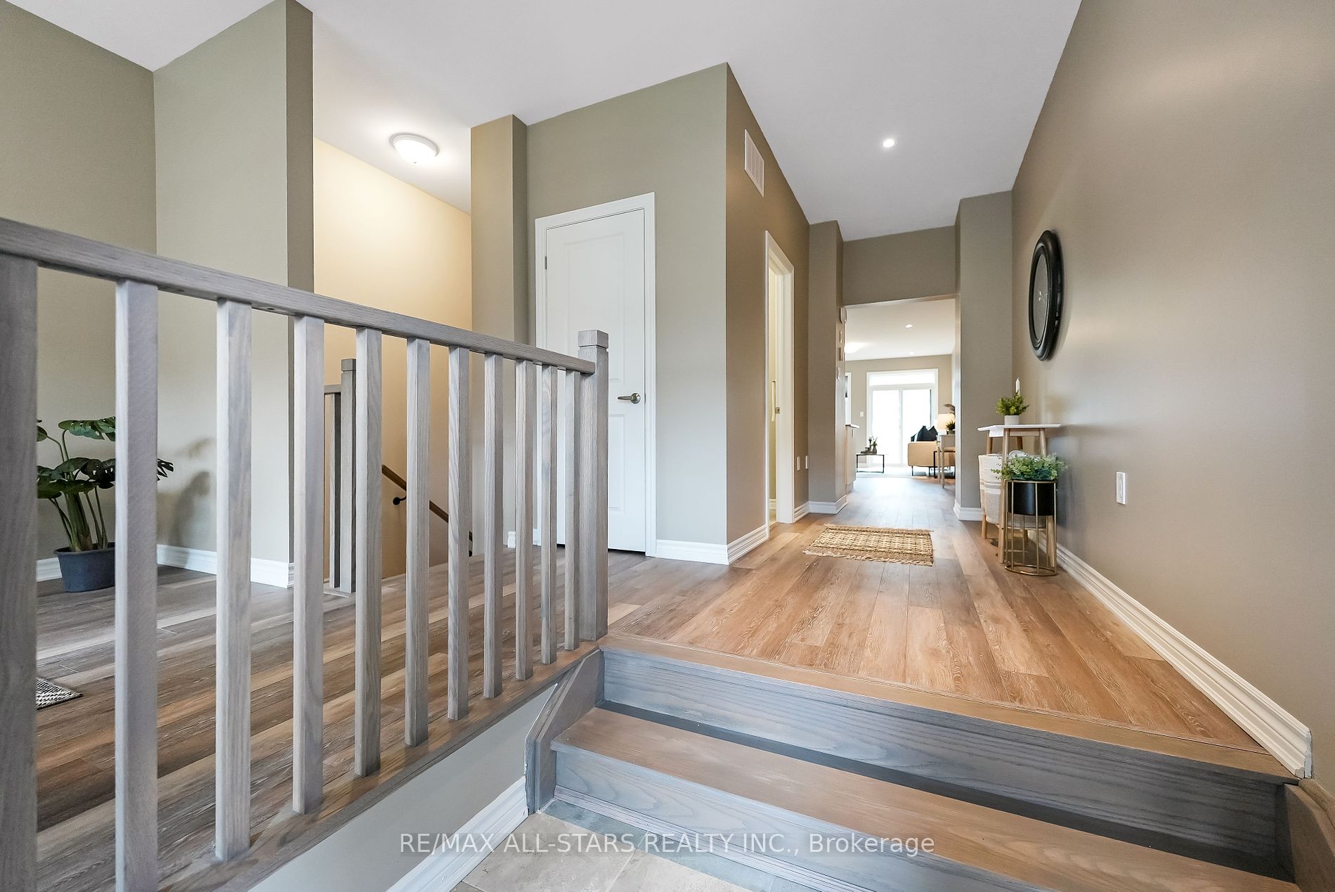 17 Lakewood Crescent, #29