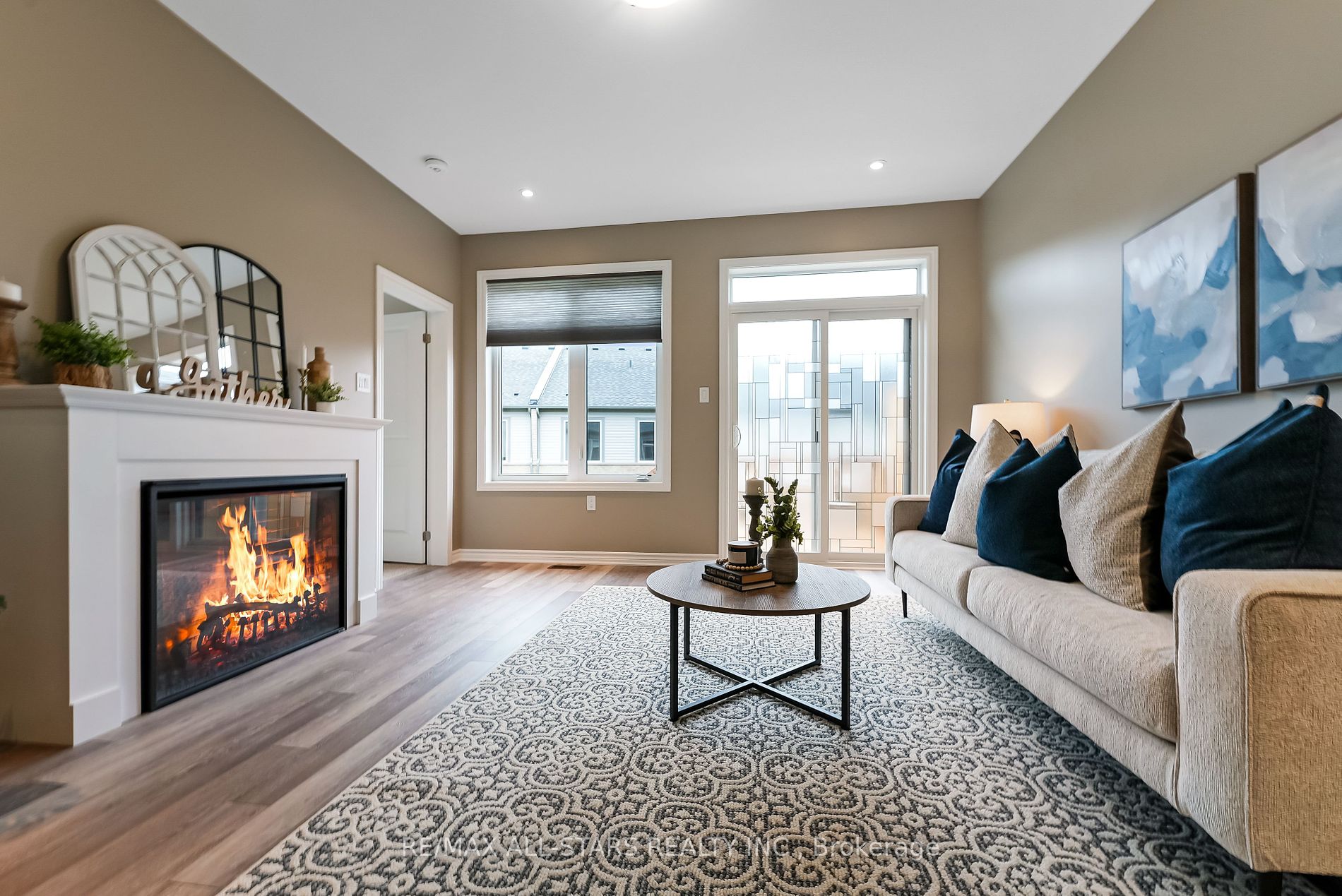 17 Lakewood Crescent, #29
