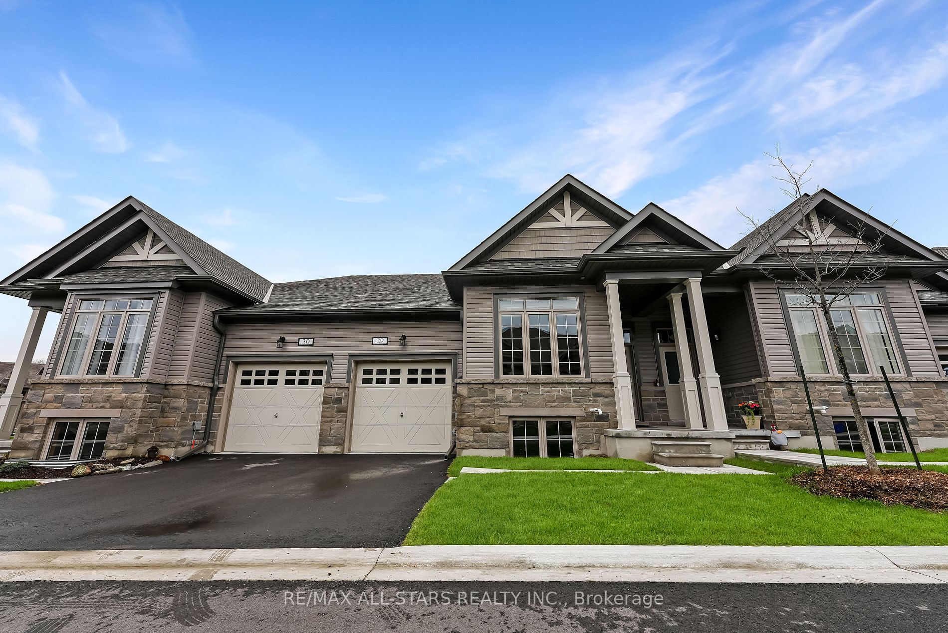 17 Lakewood Crescent, #29