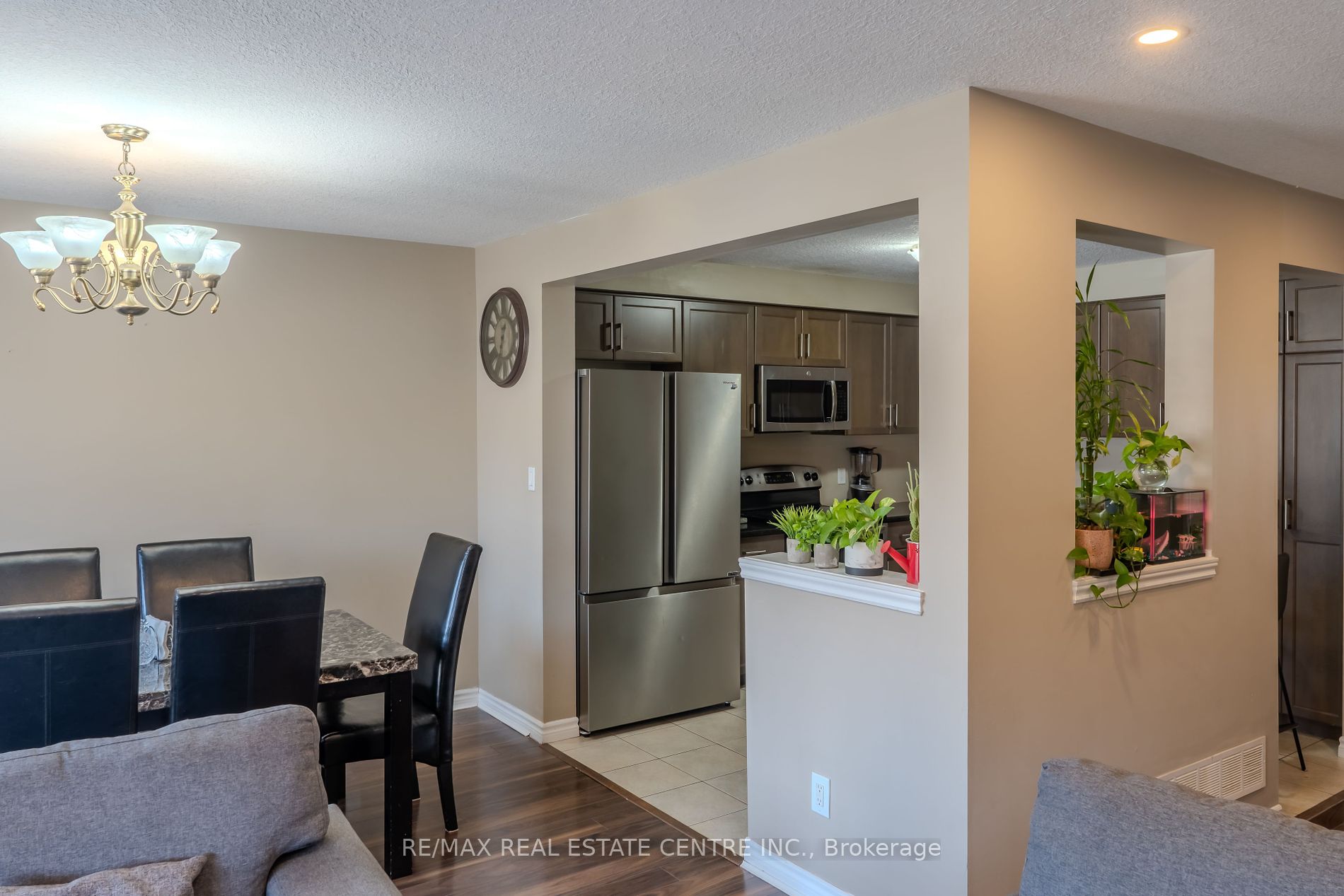 28 Jeffrey Drive