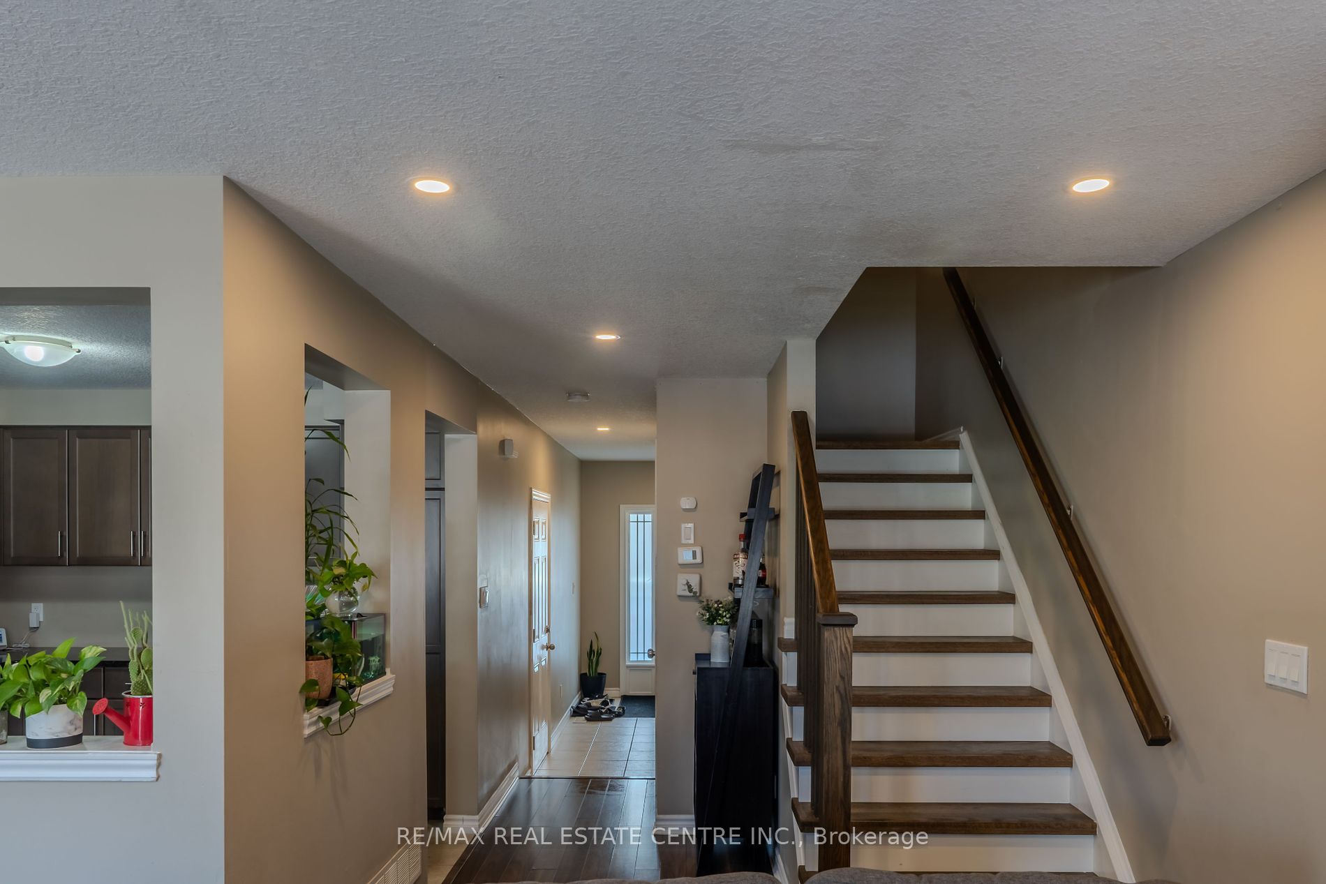 28 Jeffrey Drive