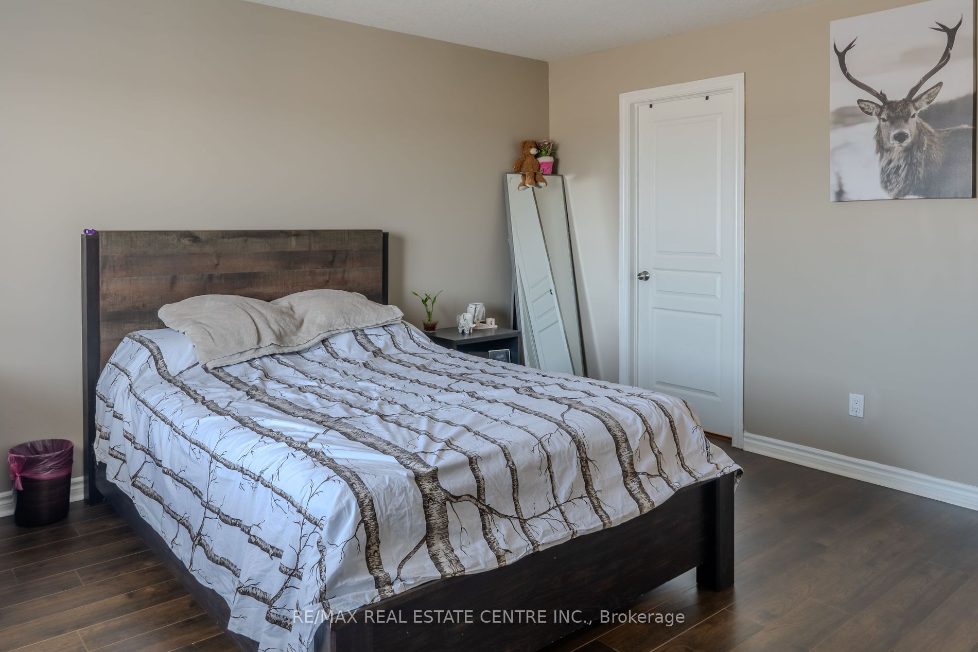 28 Jeffrey Drive