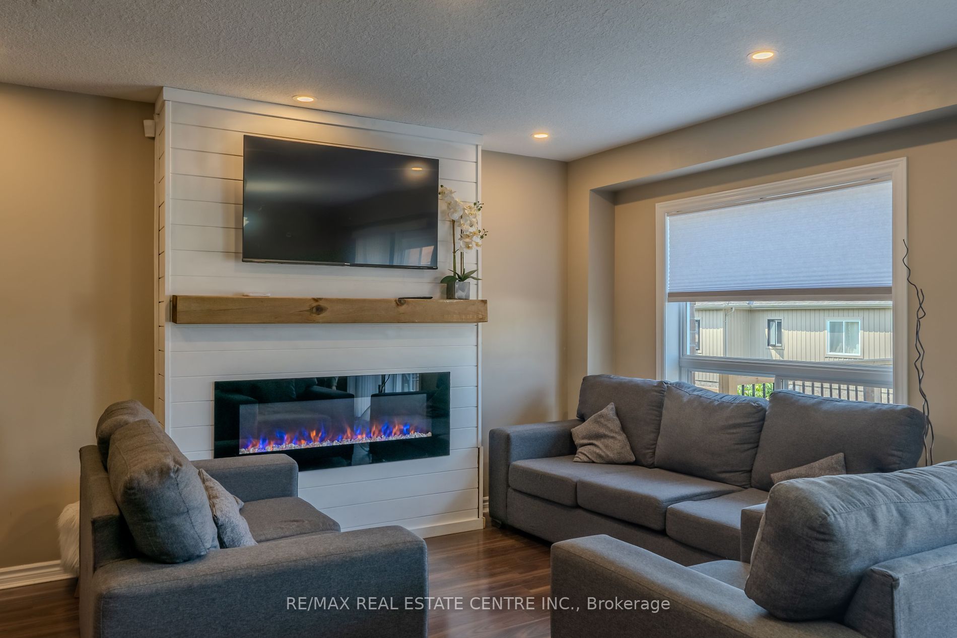 28 Jeffrey Drive