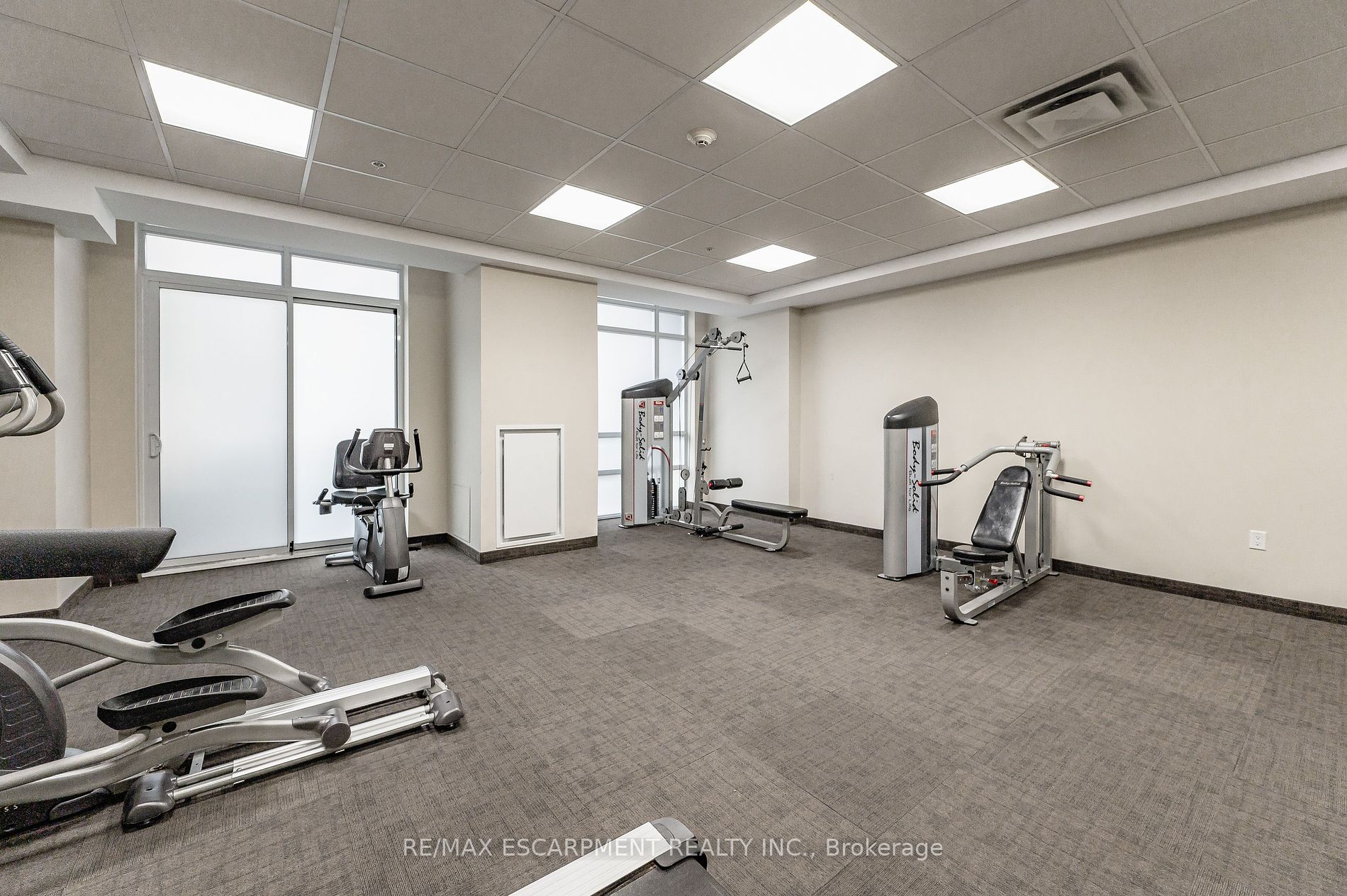 81 Robinson St, #103