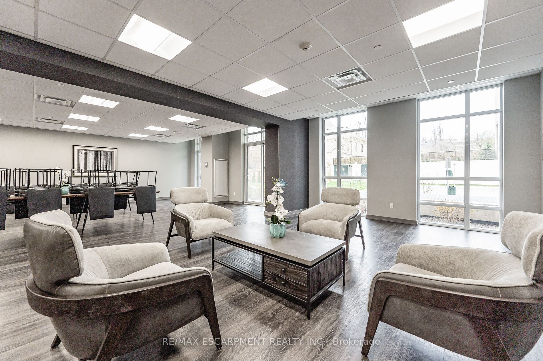 81 Robinson St, #103