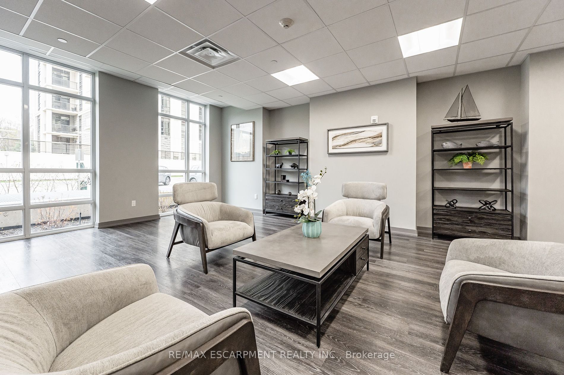81 Robinson St, #103