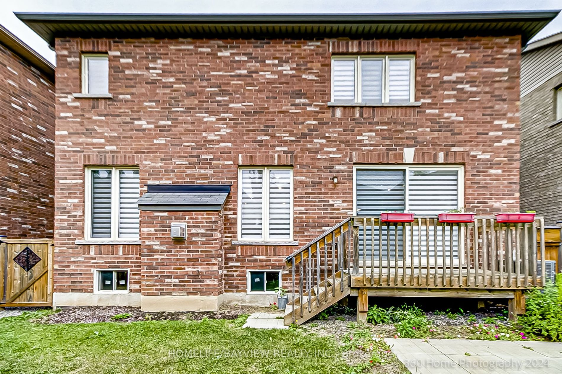 23 Fingland Crescent N