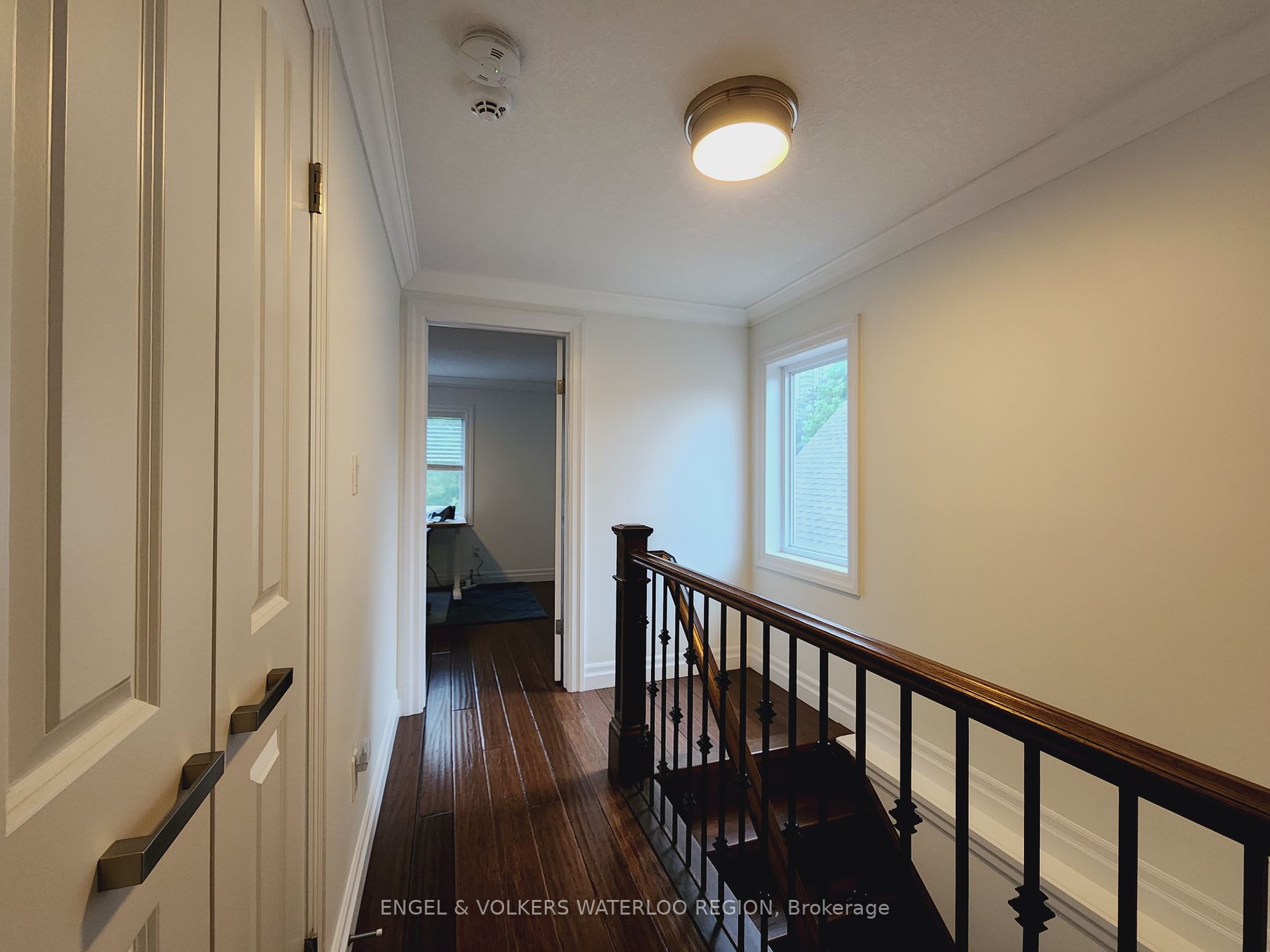 160 Esson St, #B