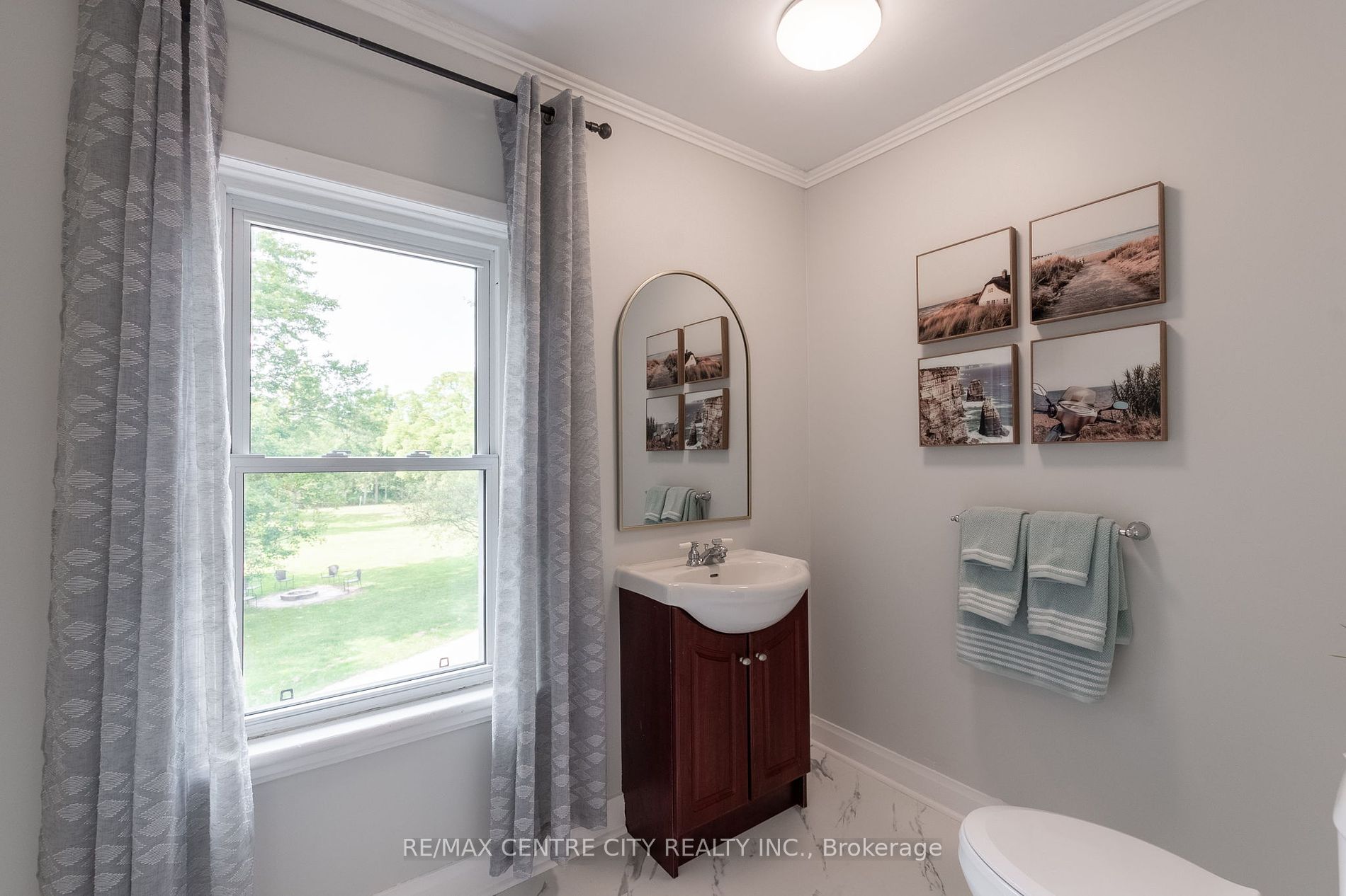 10086 Hedley Drive