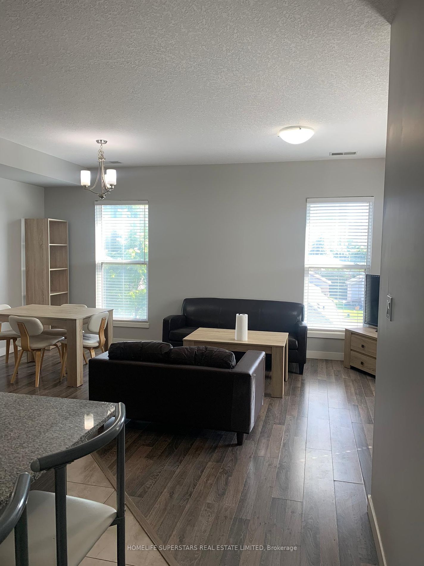 62 Balsam St, #T201