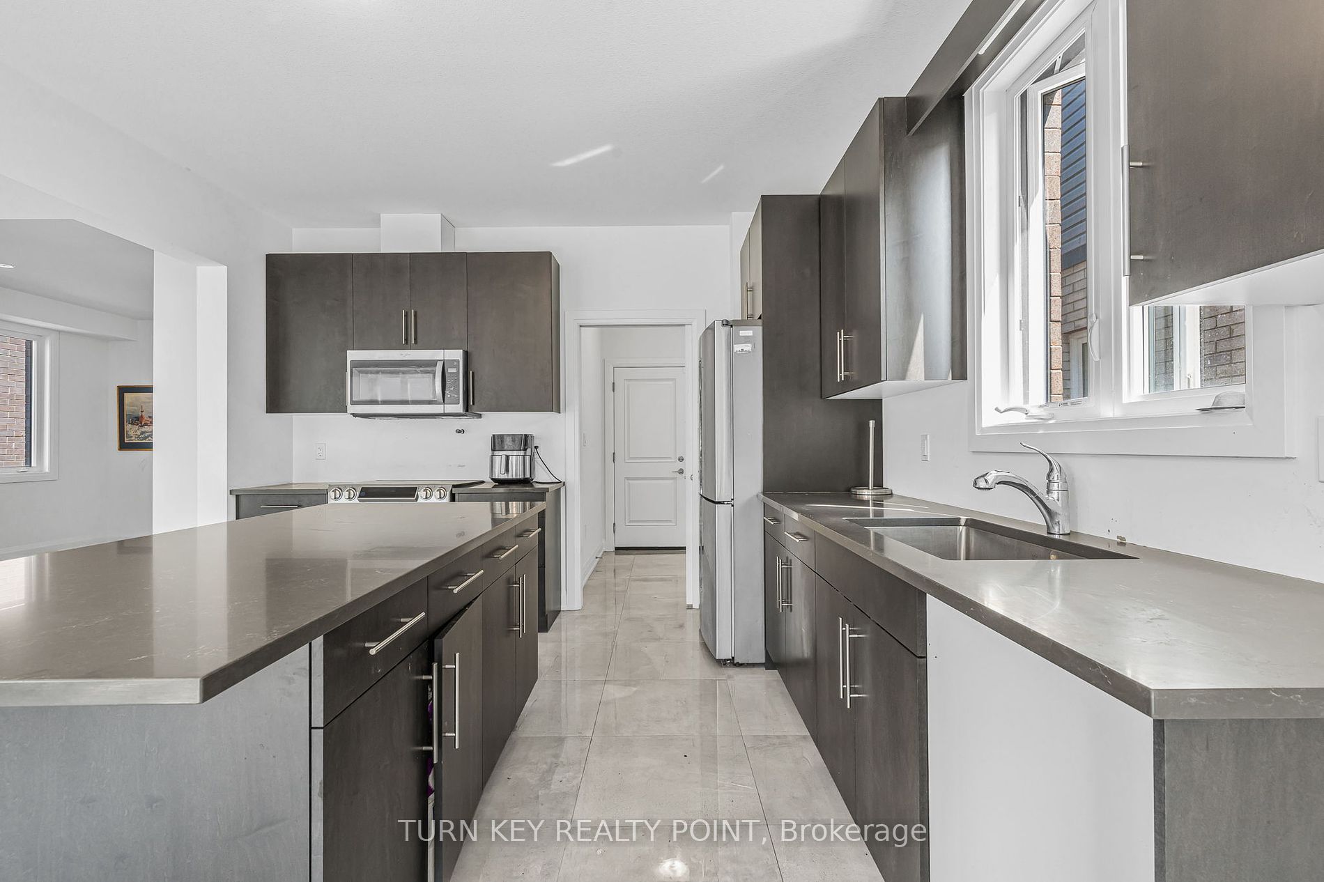 7249 Parkside Road