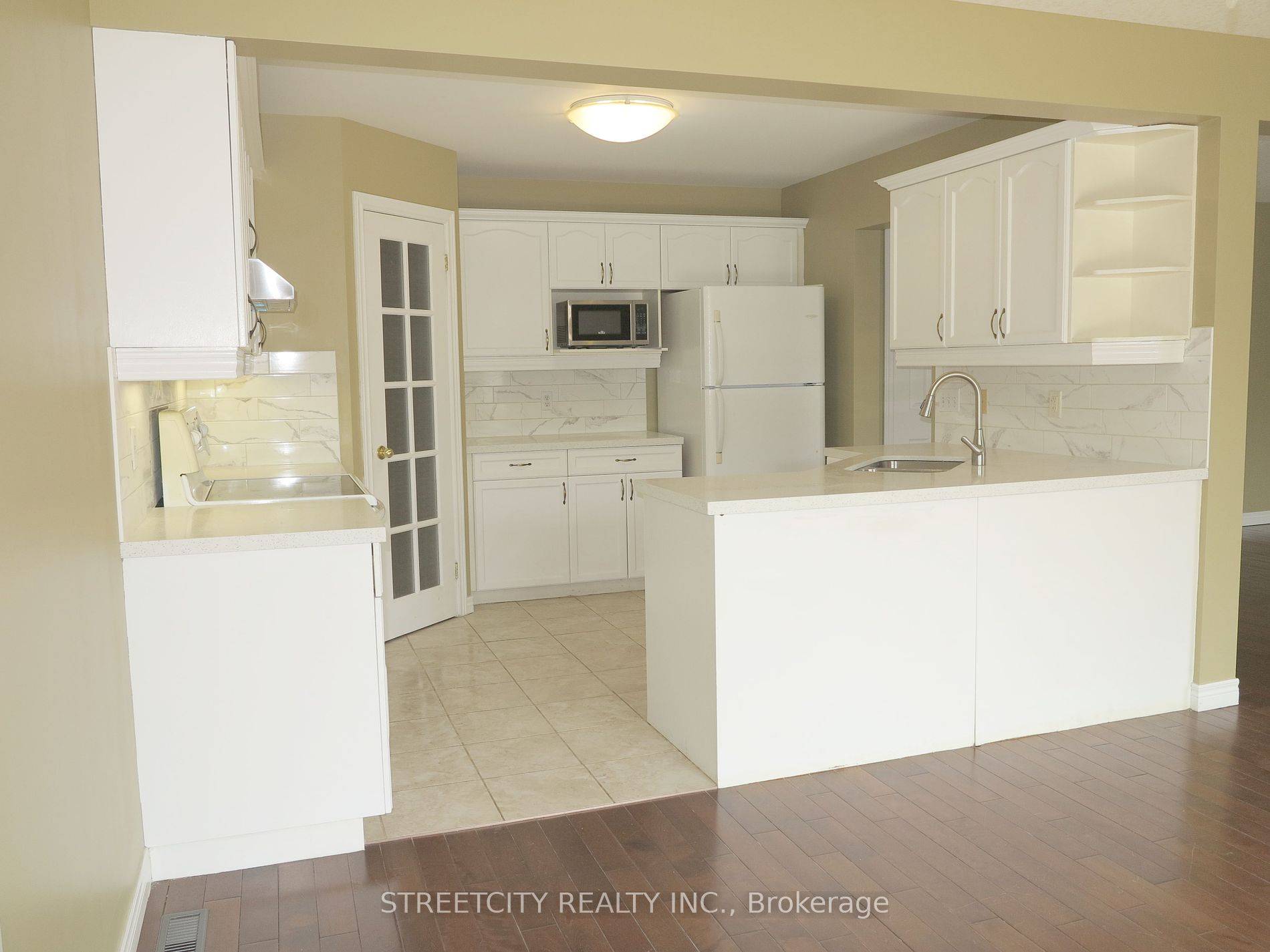 1155 SOUTH WENIGE Drive