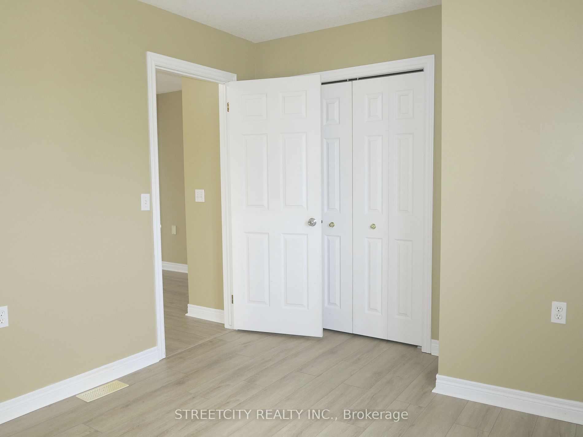 1155 SOUTH WENIGE Drive