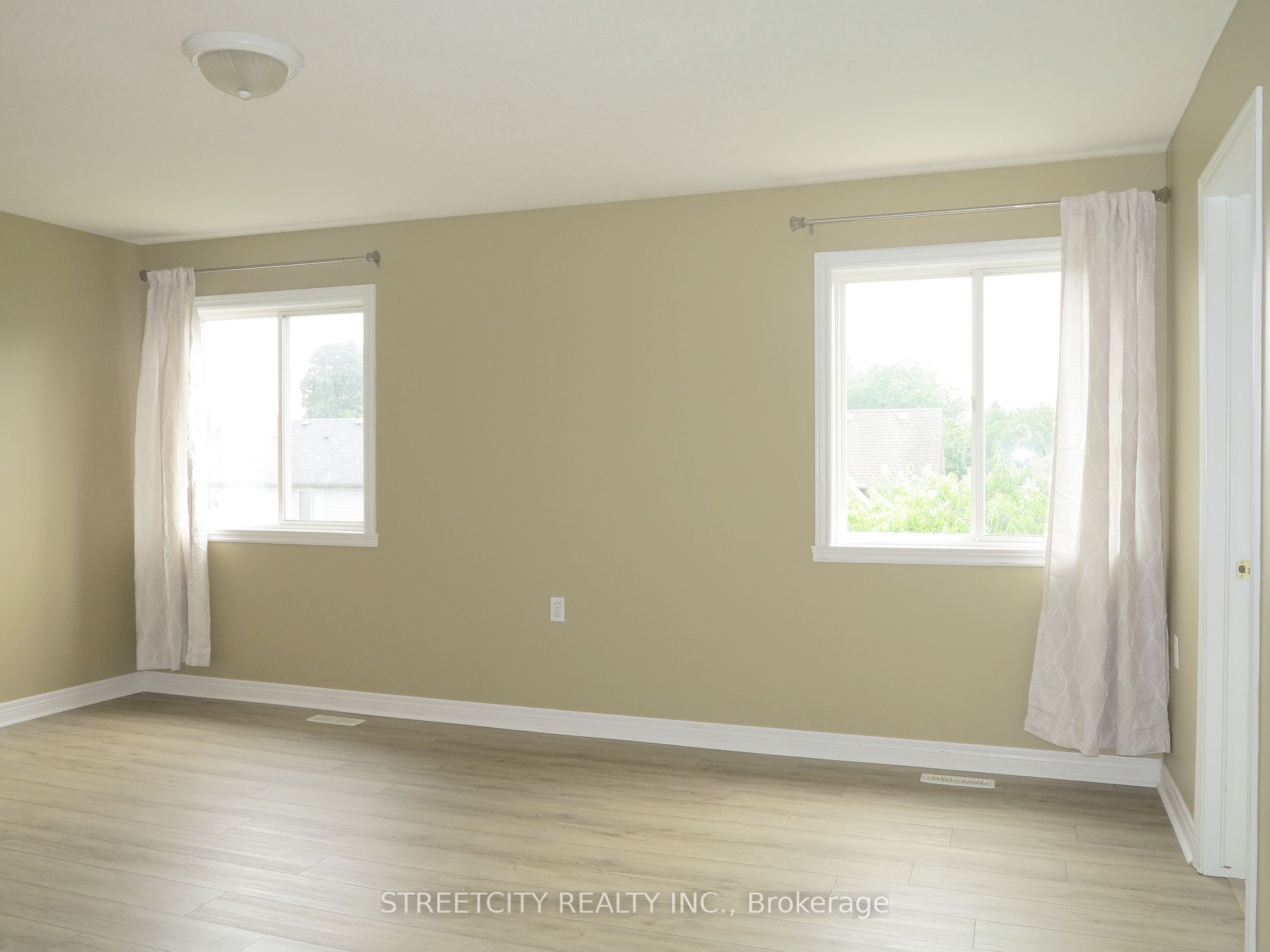 1155 SOUTH WENIGE Drive