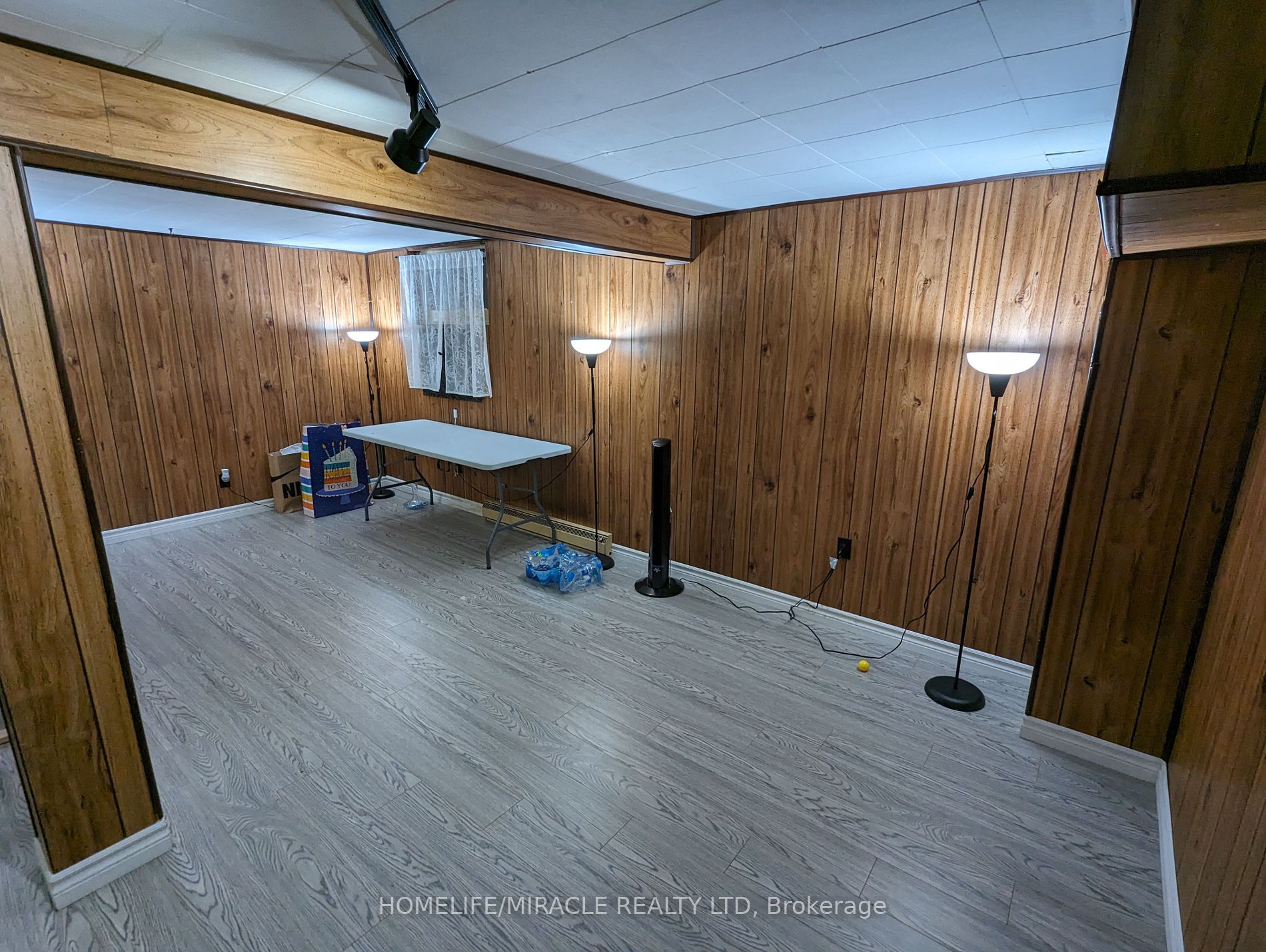 53 Ralgreen Cres