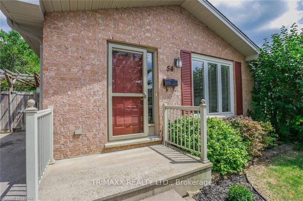 54 Tanoak Drive
