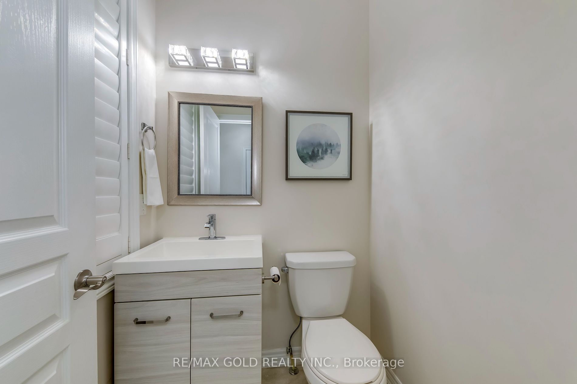 46 Whistler St