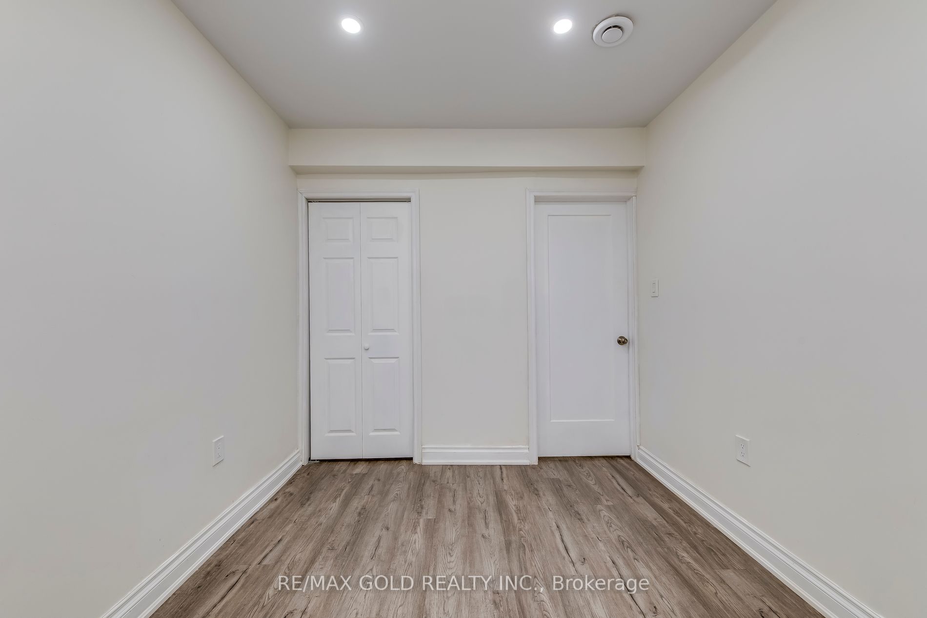 46 Whistler St