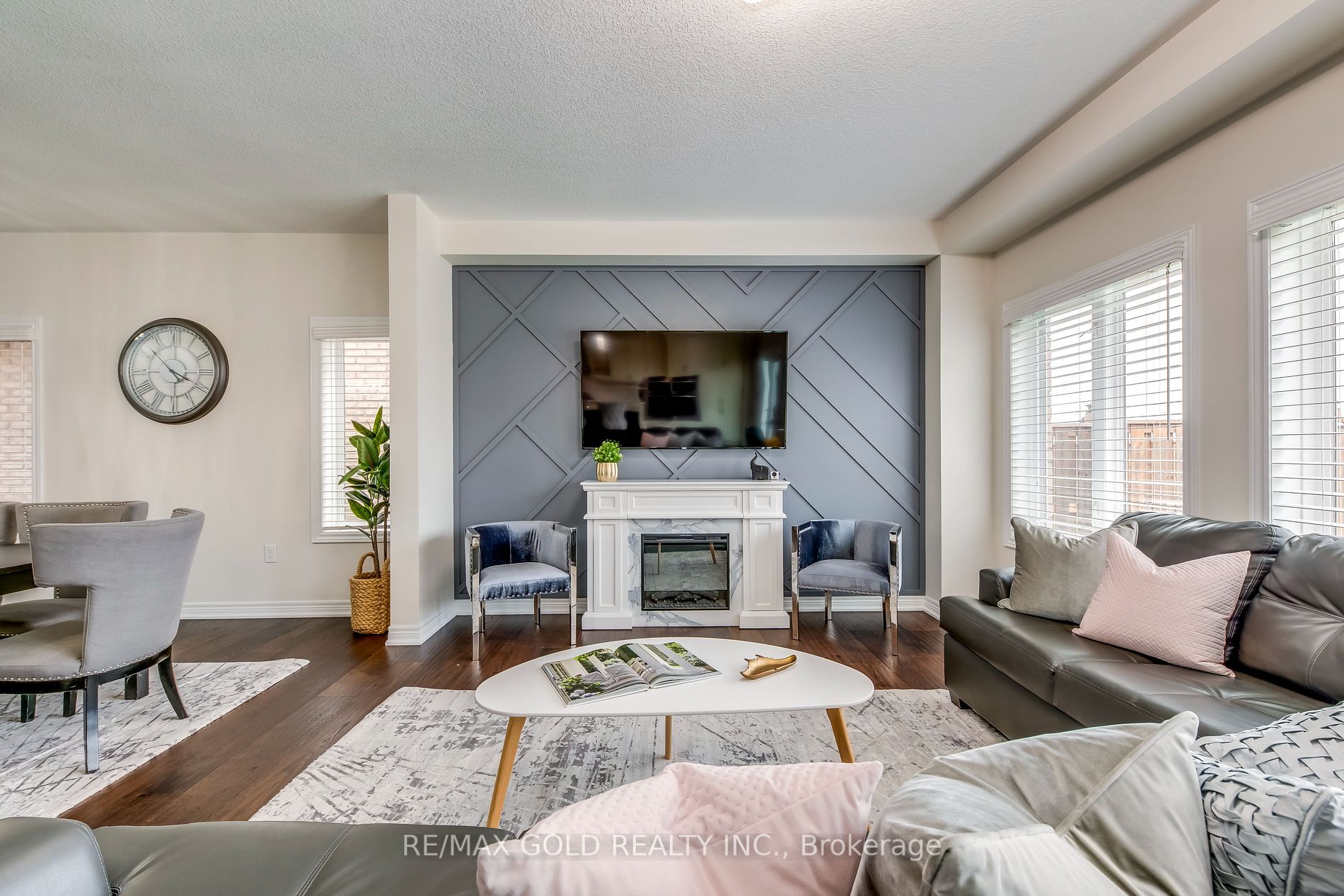 46 Whistler St