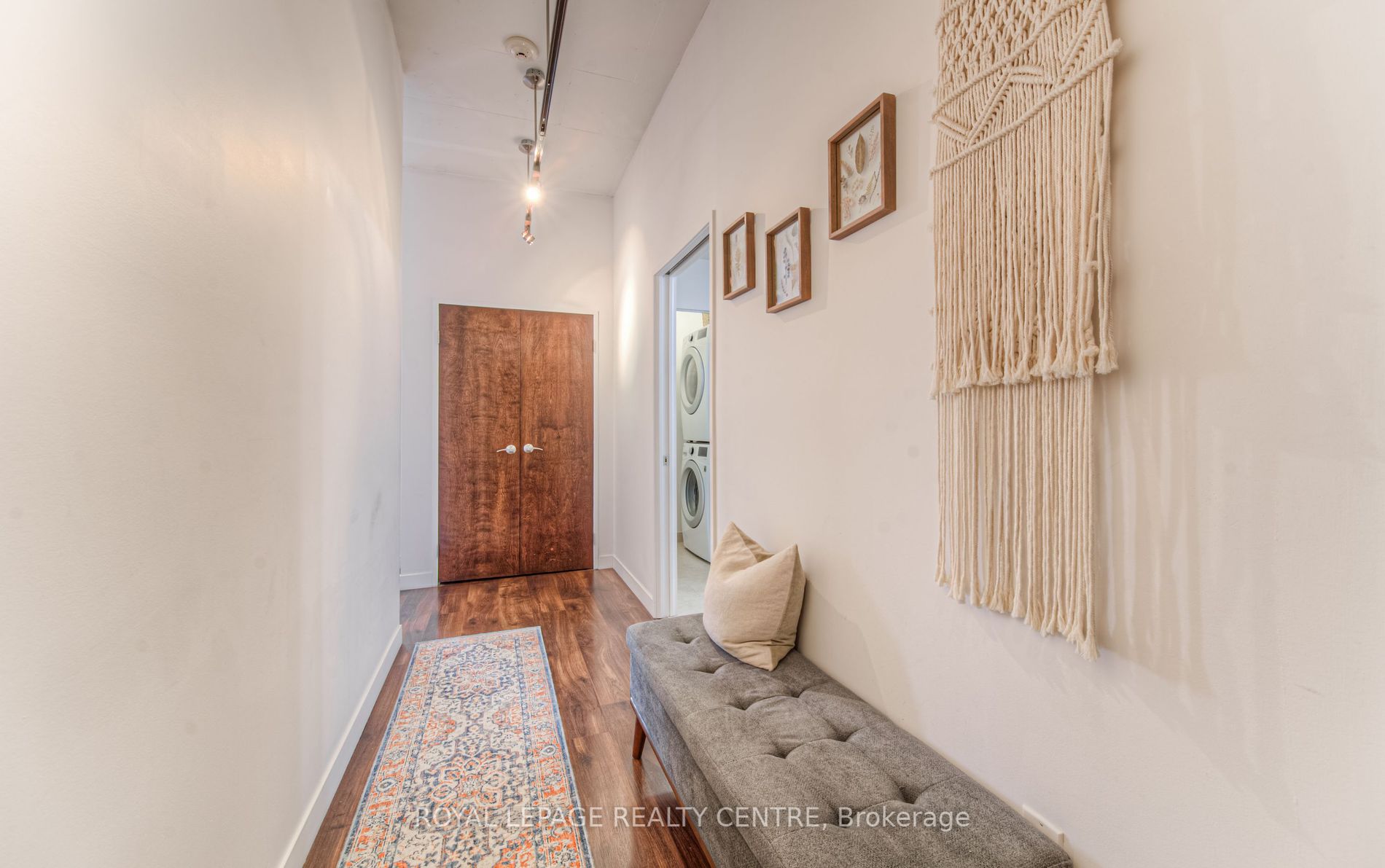 191 King Street S #511