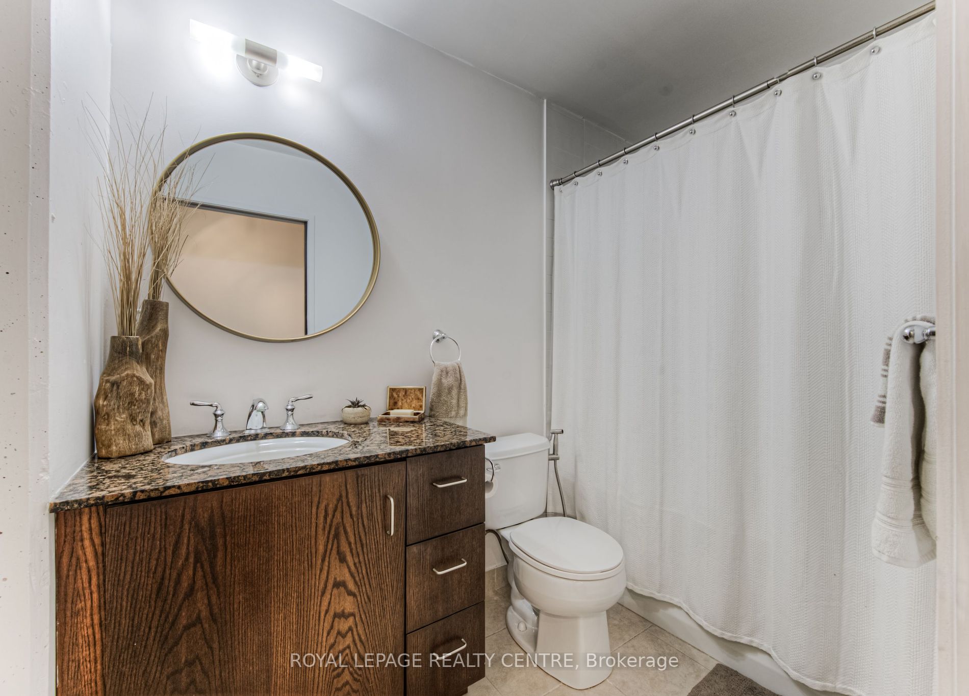 191 King Street S #511