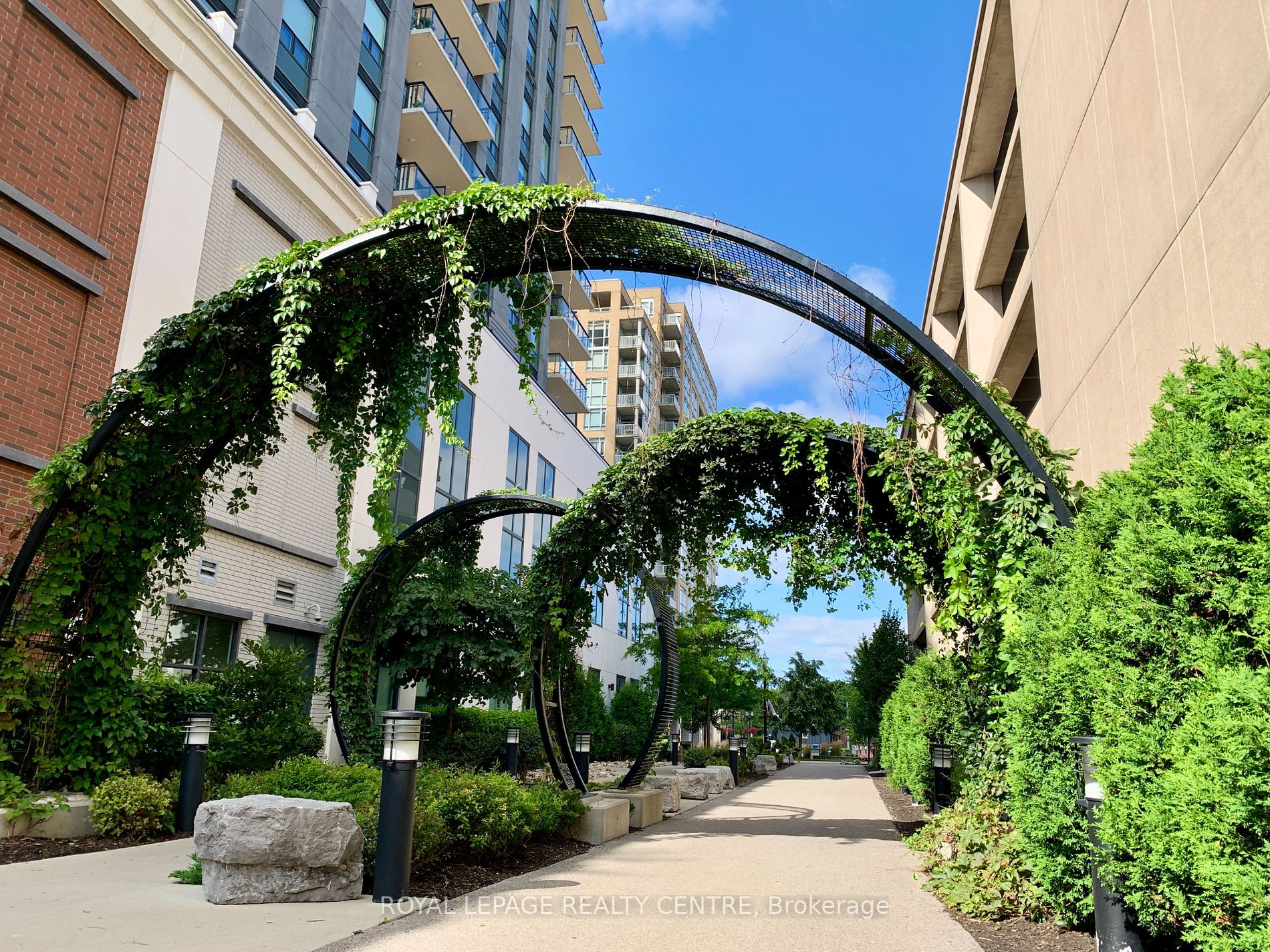 191 King Street S #511
