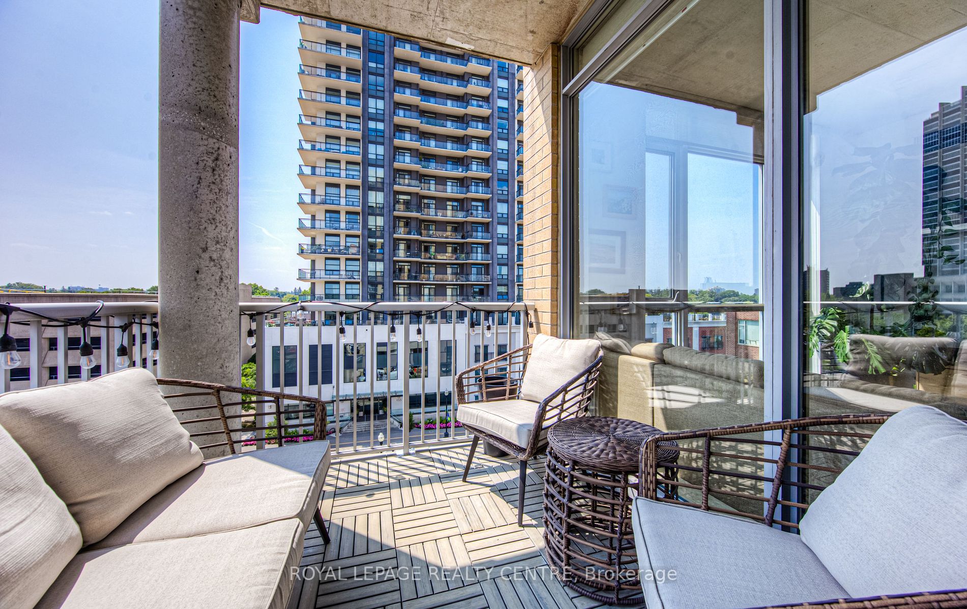191 King Street S #511