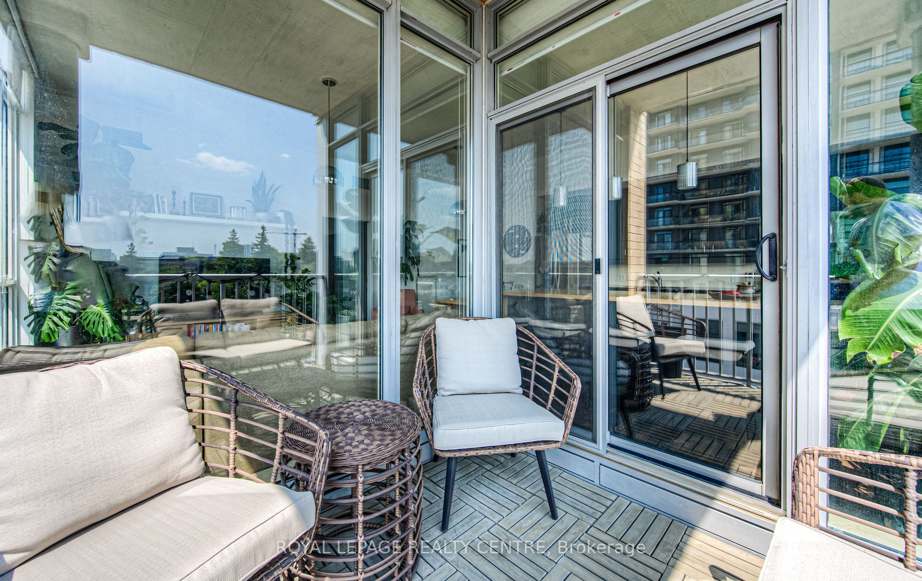 191 King Street S #511