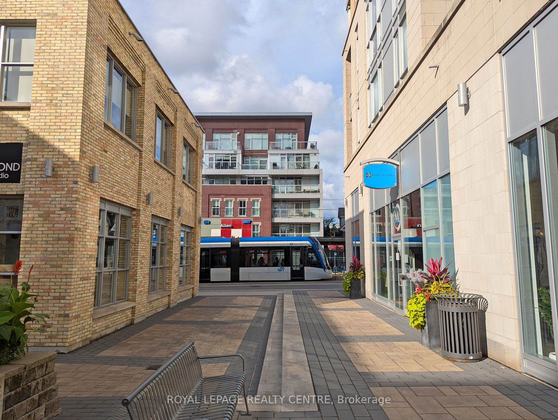 191 King Street S #511