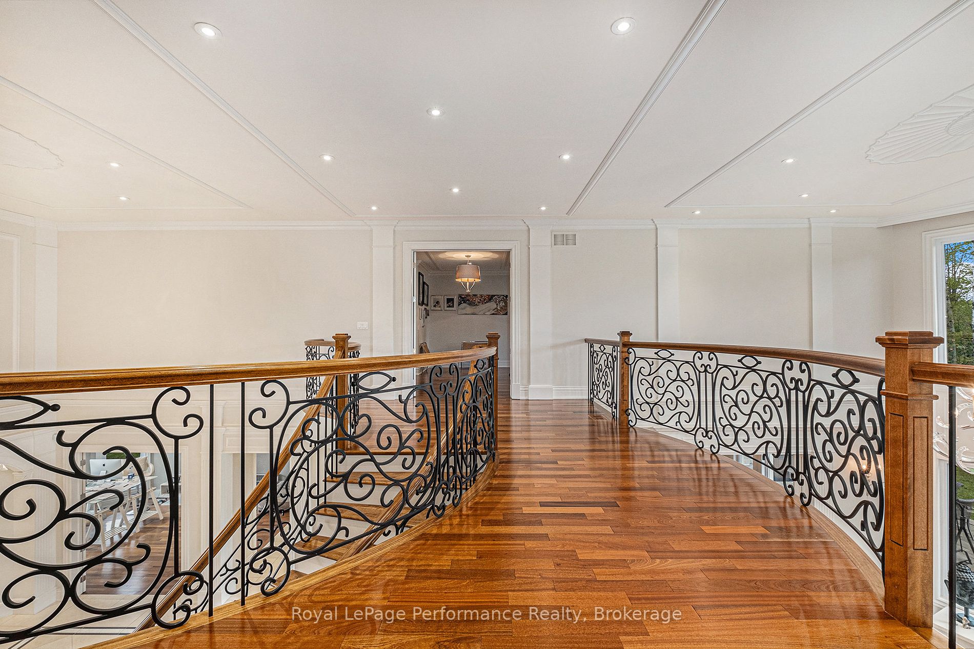 1413 Blackhorse Court