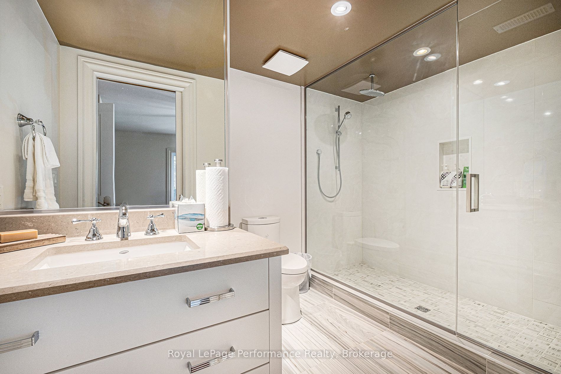 1413 Blackhorse Court