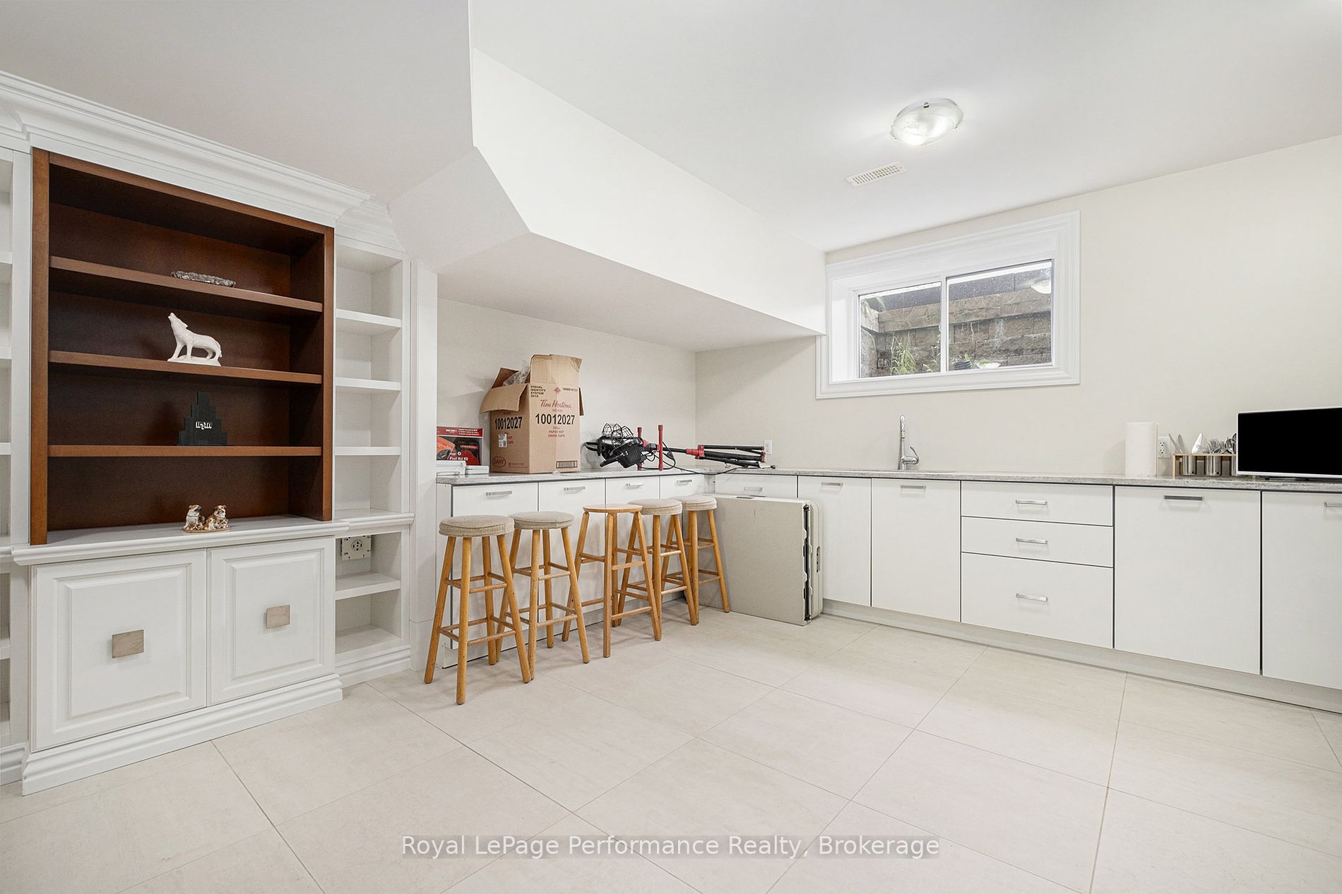 1413 Blackhorse Court