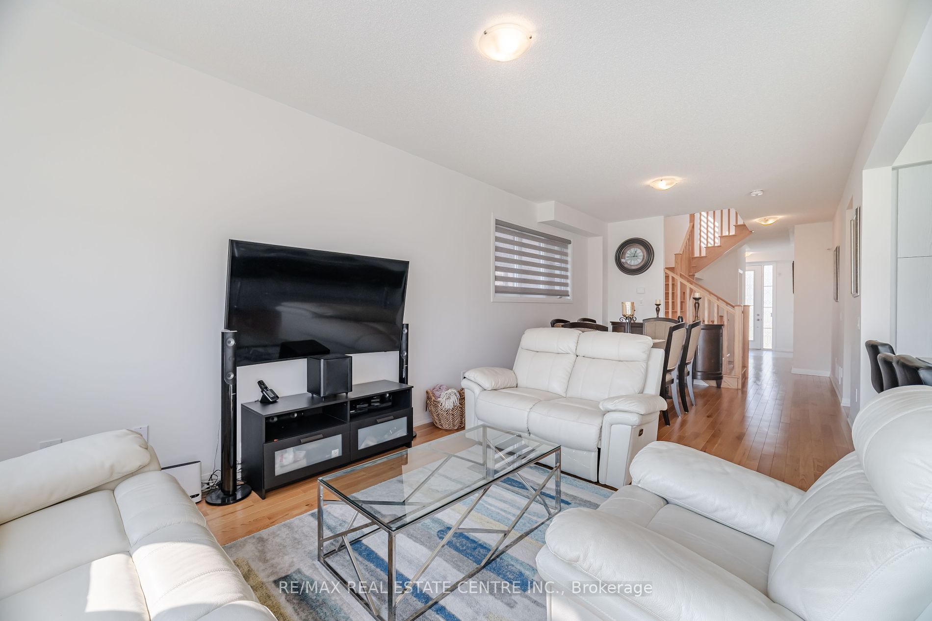 135 Fairey Crescent