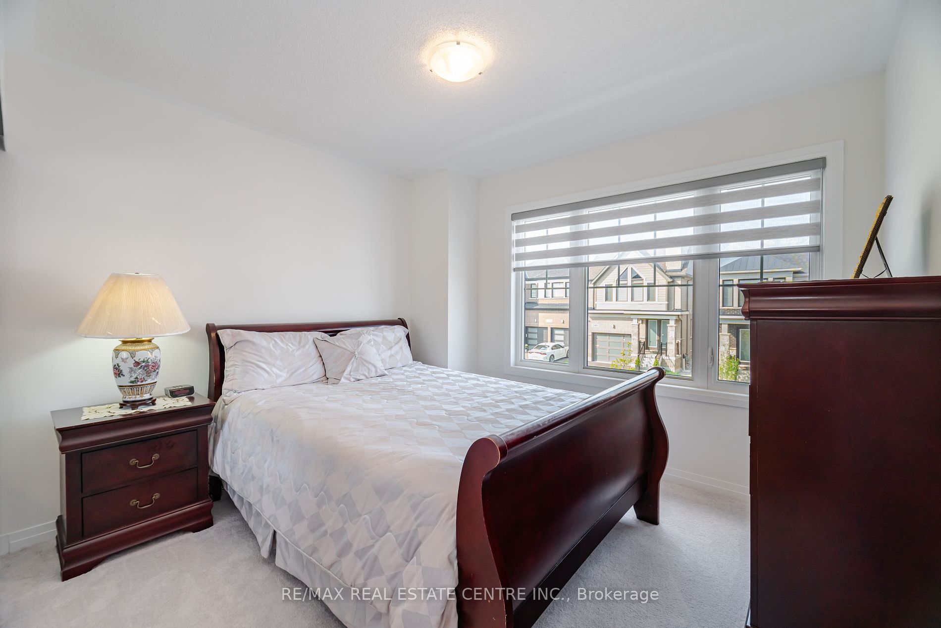 135 Fairey Crescent