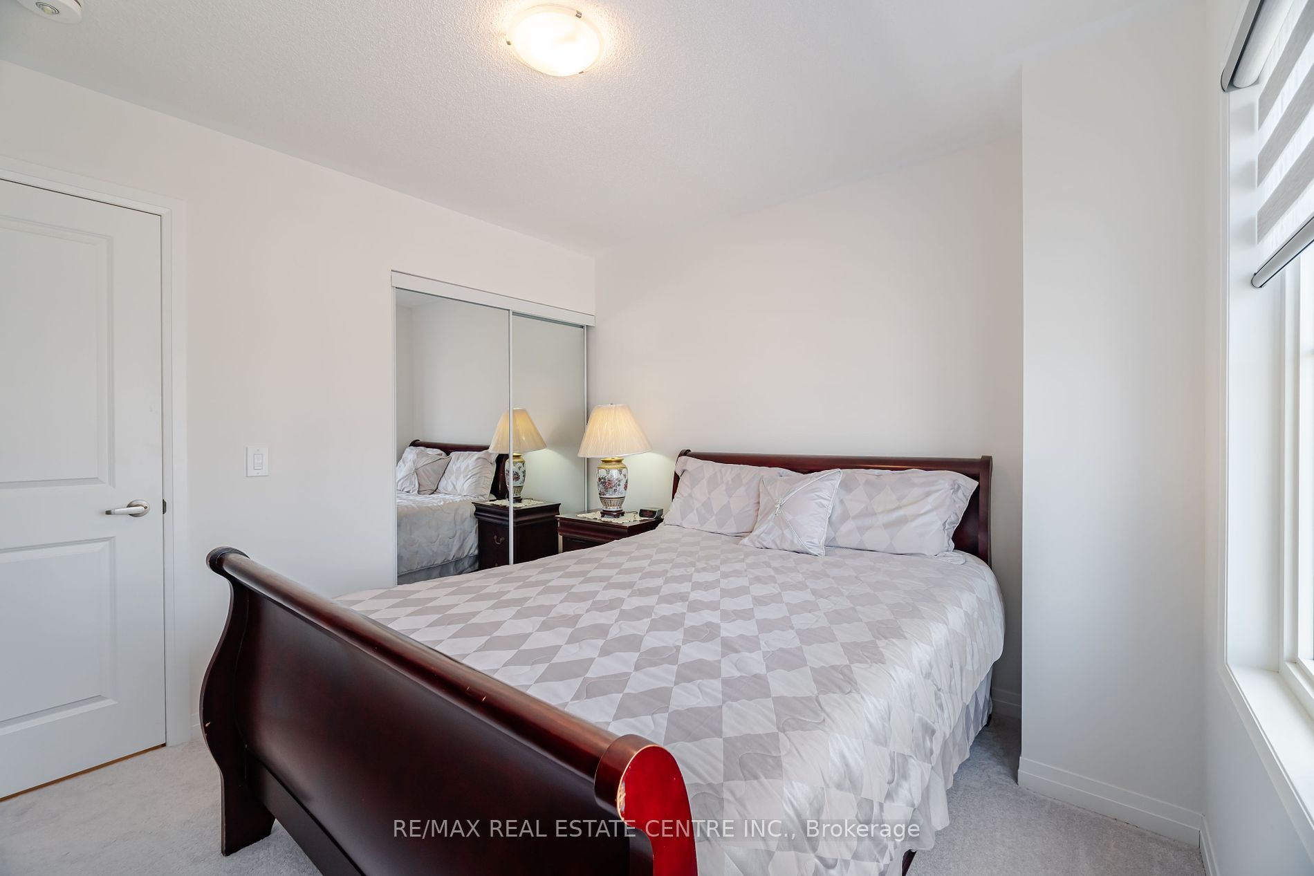 135 Fairey Crescent