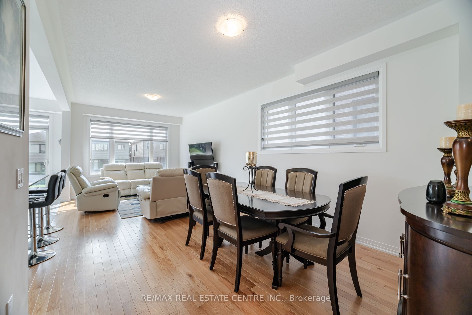 135 Fairey Crescent