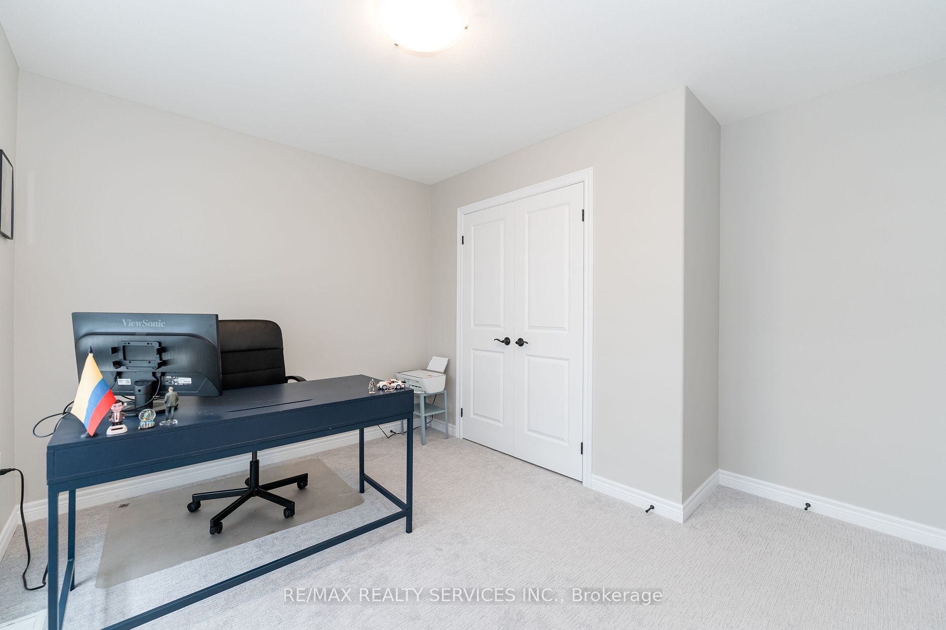 7165 Parsa St