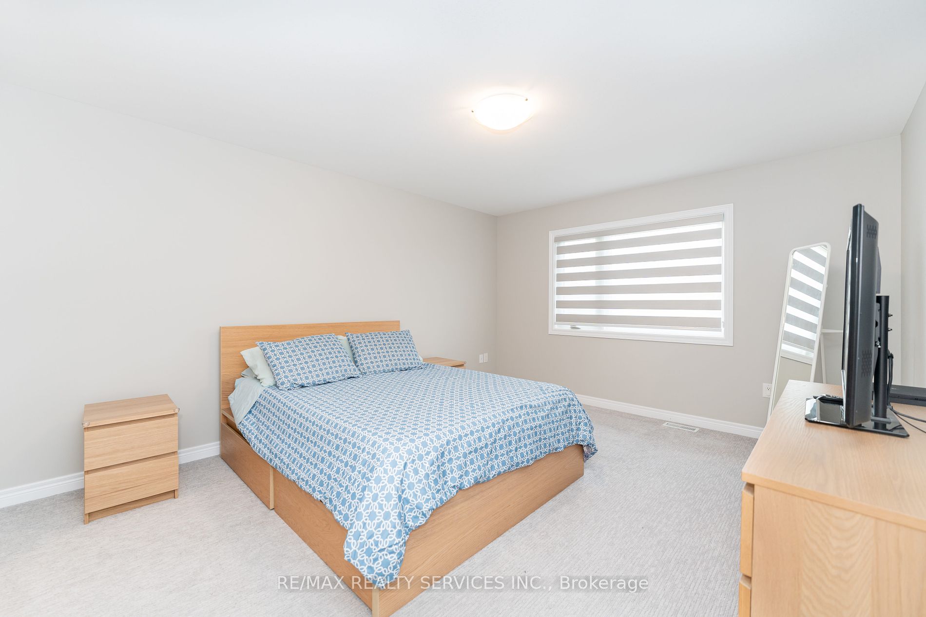 7165 Parsa St