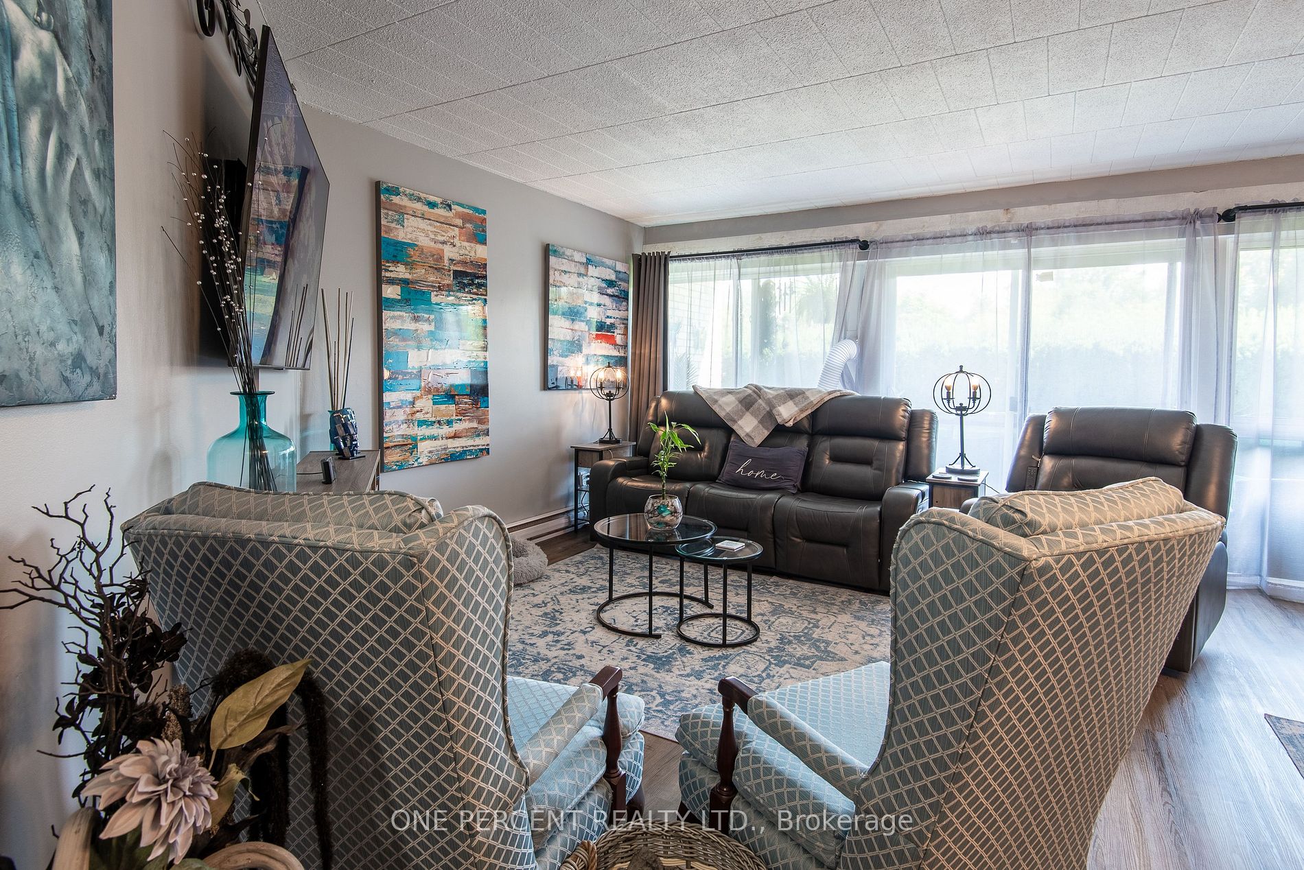 105 Conroy Cres, #103