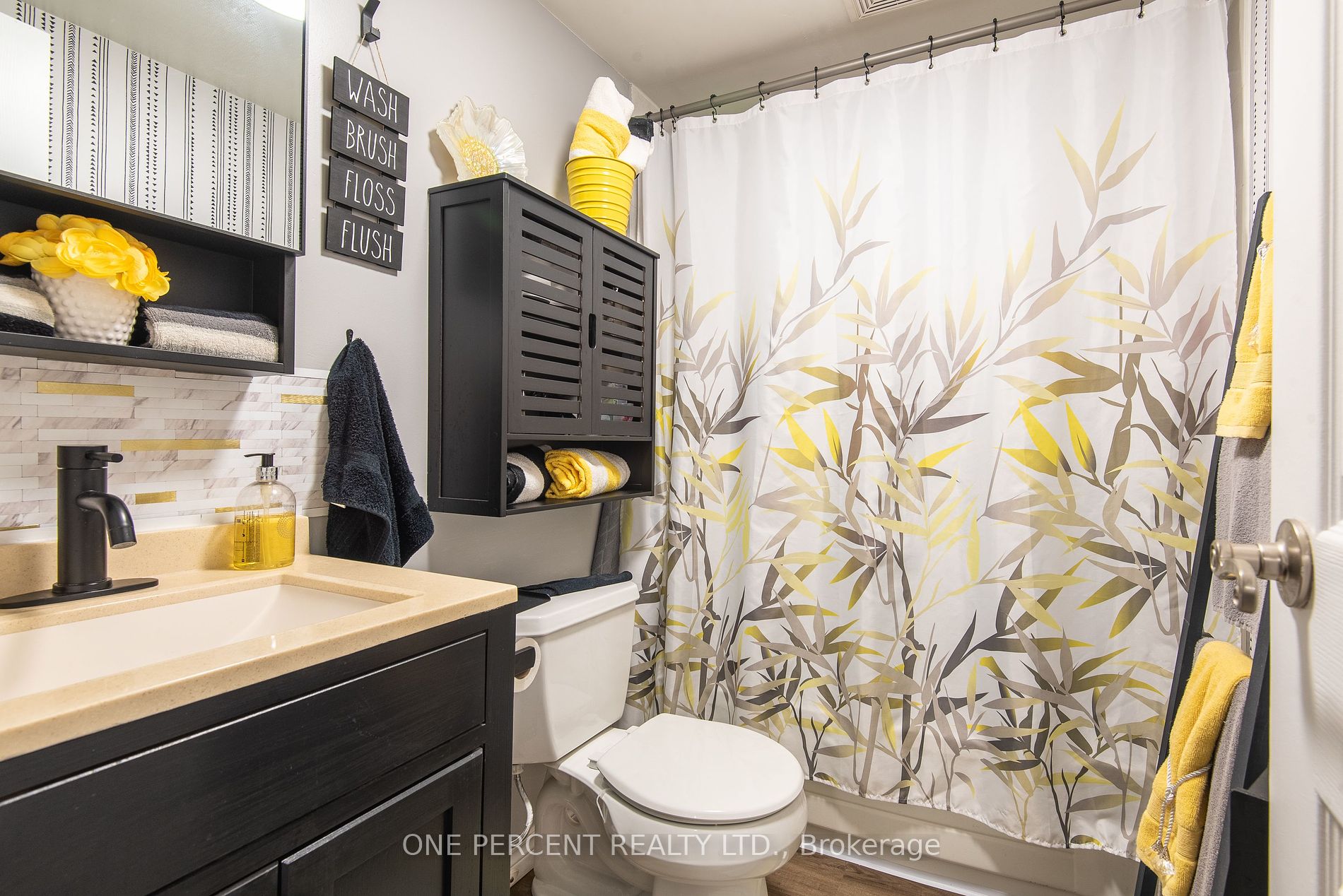 105 Conroy Cres, #103