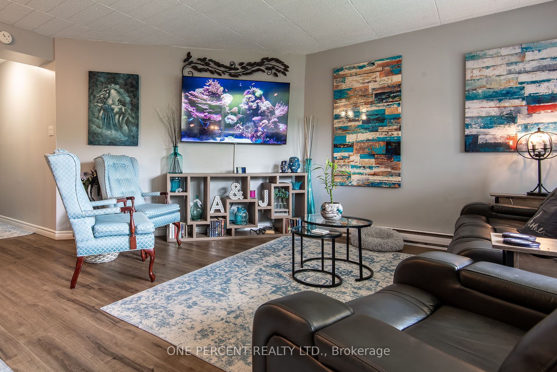 105 Conroy Cres, #103