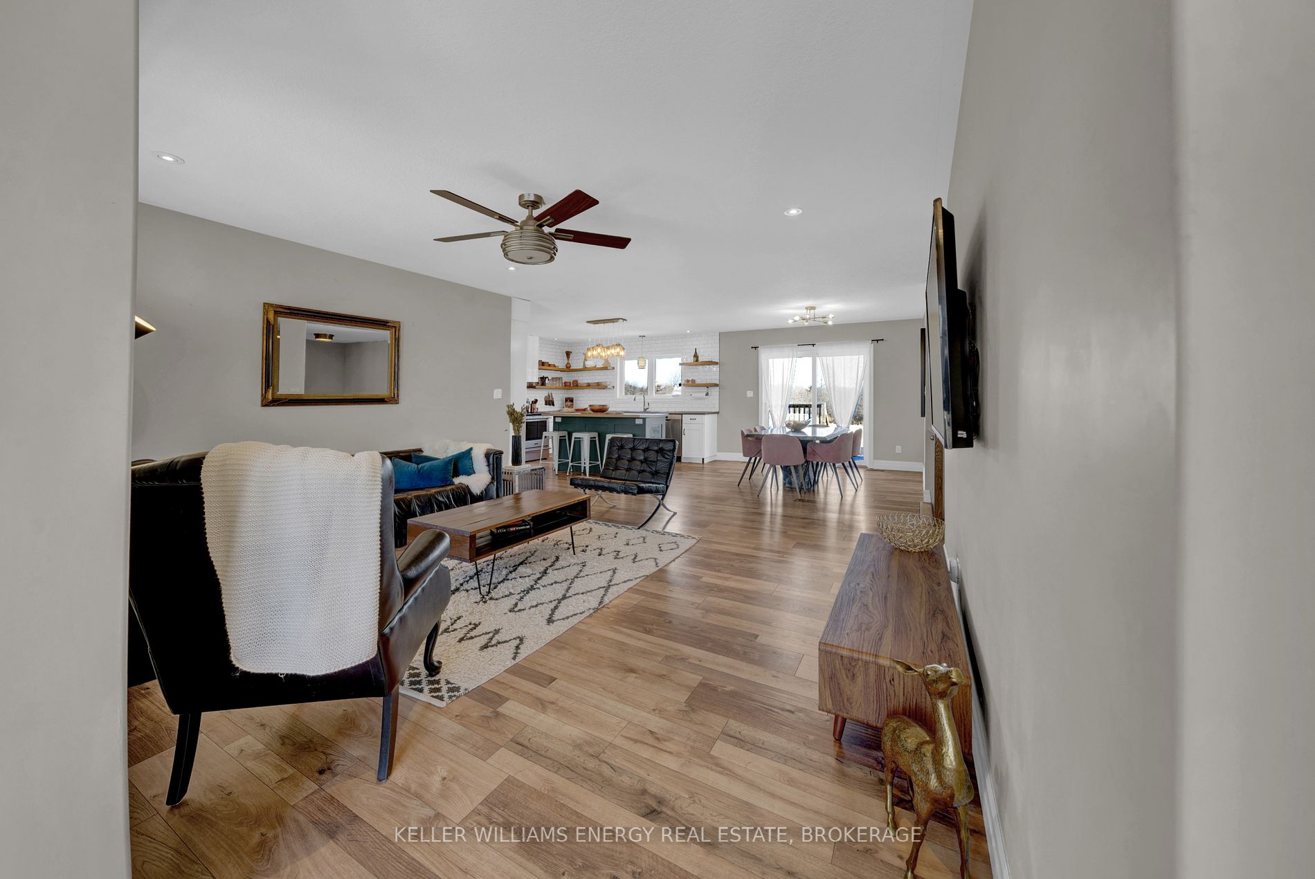 20858 LOYALIST Parkway