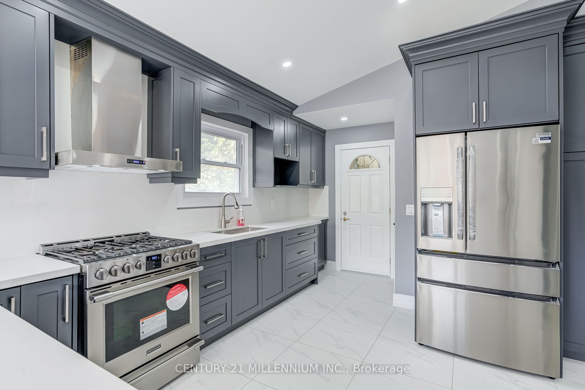 12 Stevenson Avenue