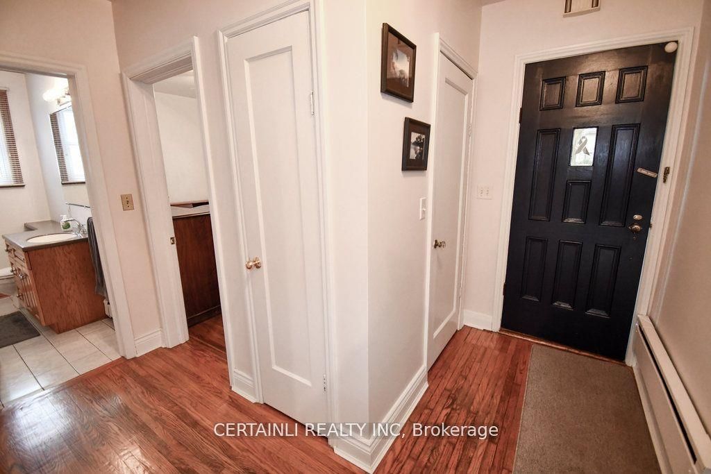 240 Greenwood Ave