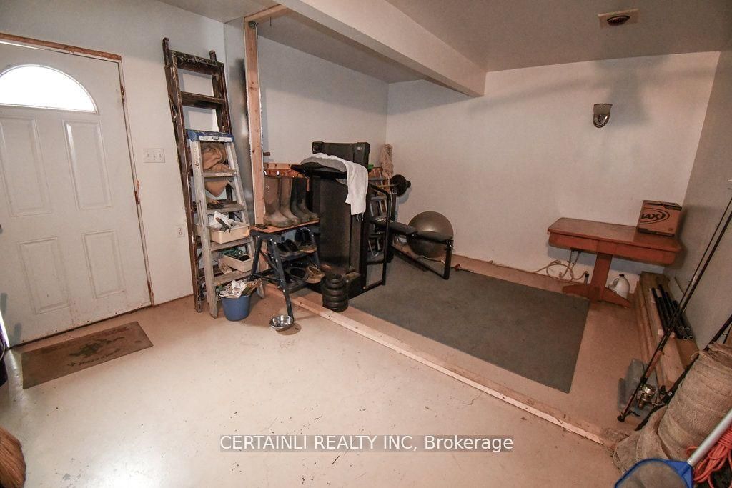 240 Greenwood Ave