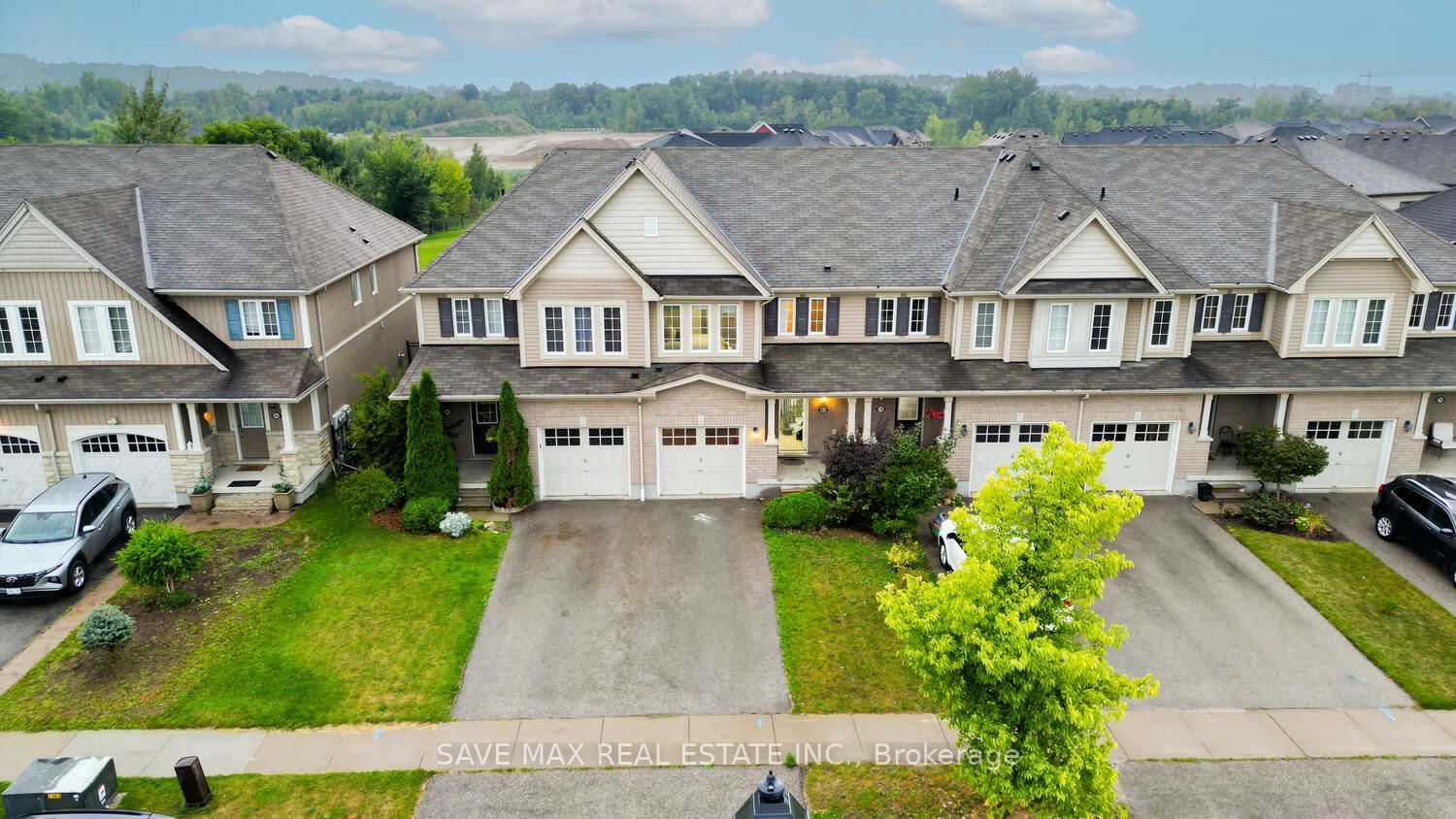 82 Trowbridge Street