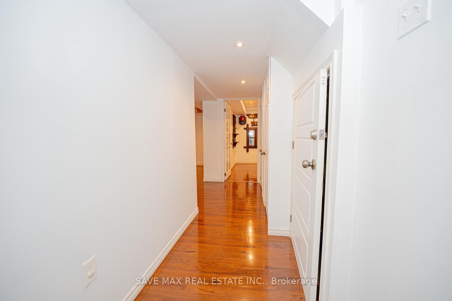 82 Trowbridge Street