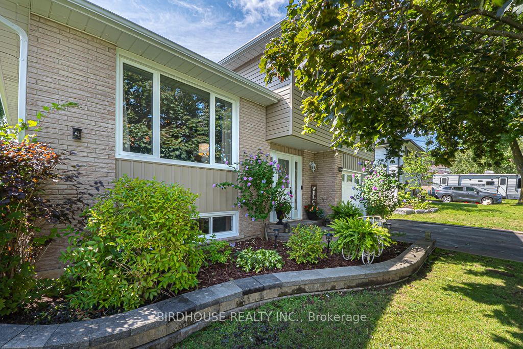 17 Mohawk Drive