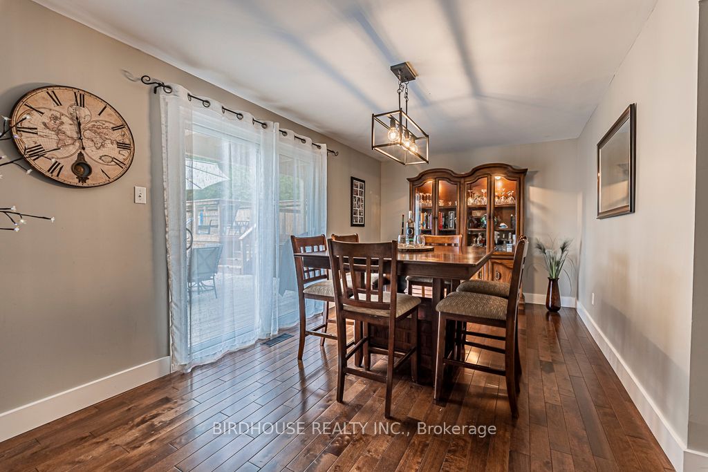 17 Mohawk Drive